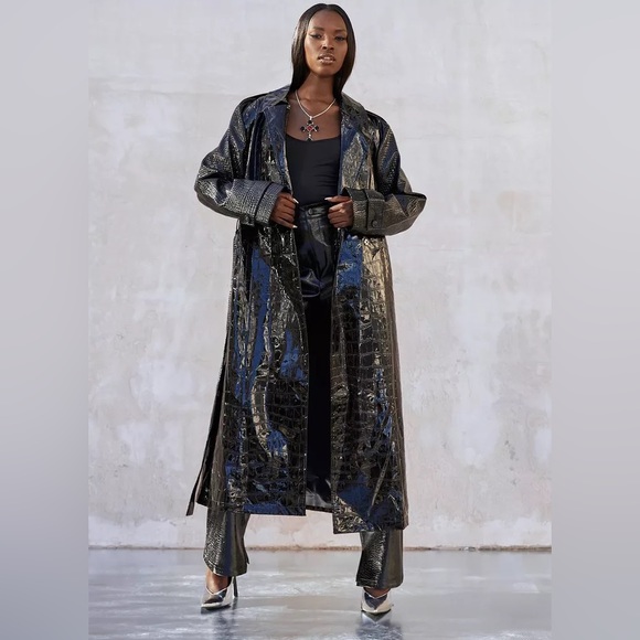 Kourtney Kardashian Barker High Shine Faux Croc Trench Coat - Picture 4 of 6